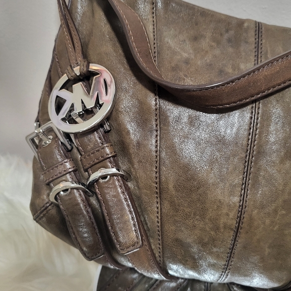 Very good condition used Michael kors Saddle shoulder bag - Picture 13 of 15
